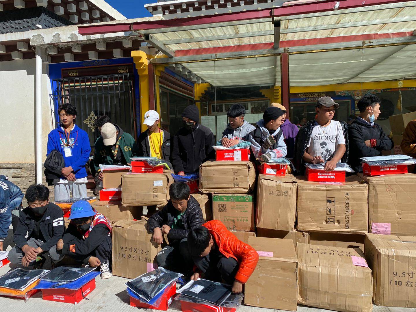 星空app官方站入口-星空(中国)公益回顾丨家国同欢月同圆 温暖满载甘孜州(图7)