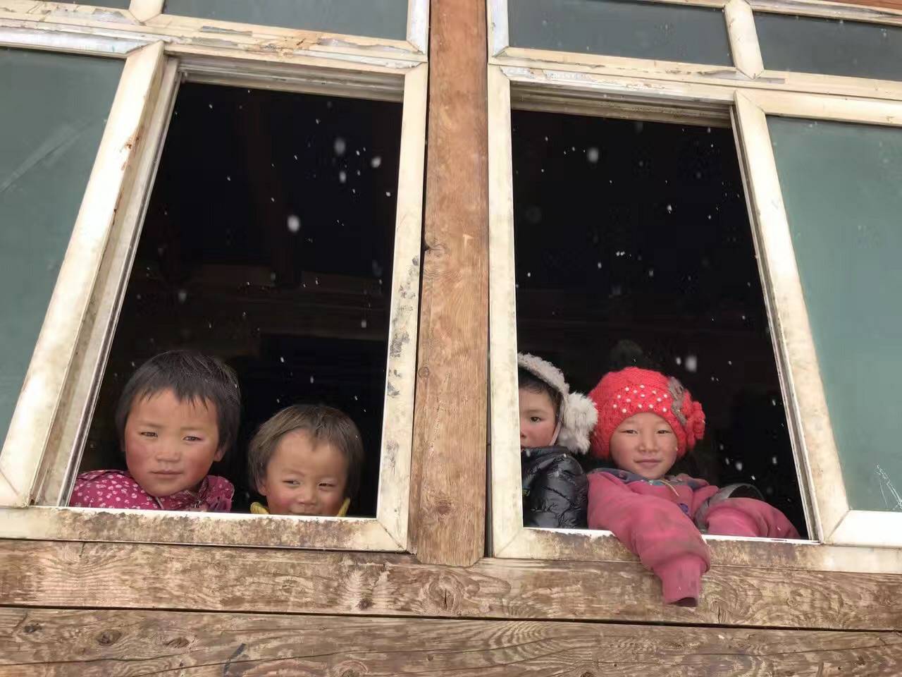 星空app官方站入口-星空(中国)公益回顾丨家国同欢月同圆 温暖满载甘孜州(图9)